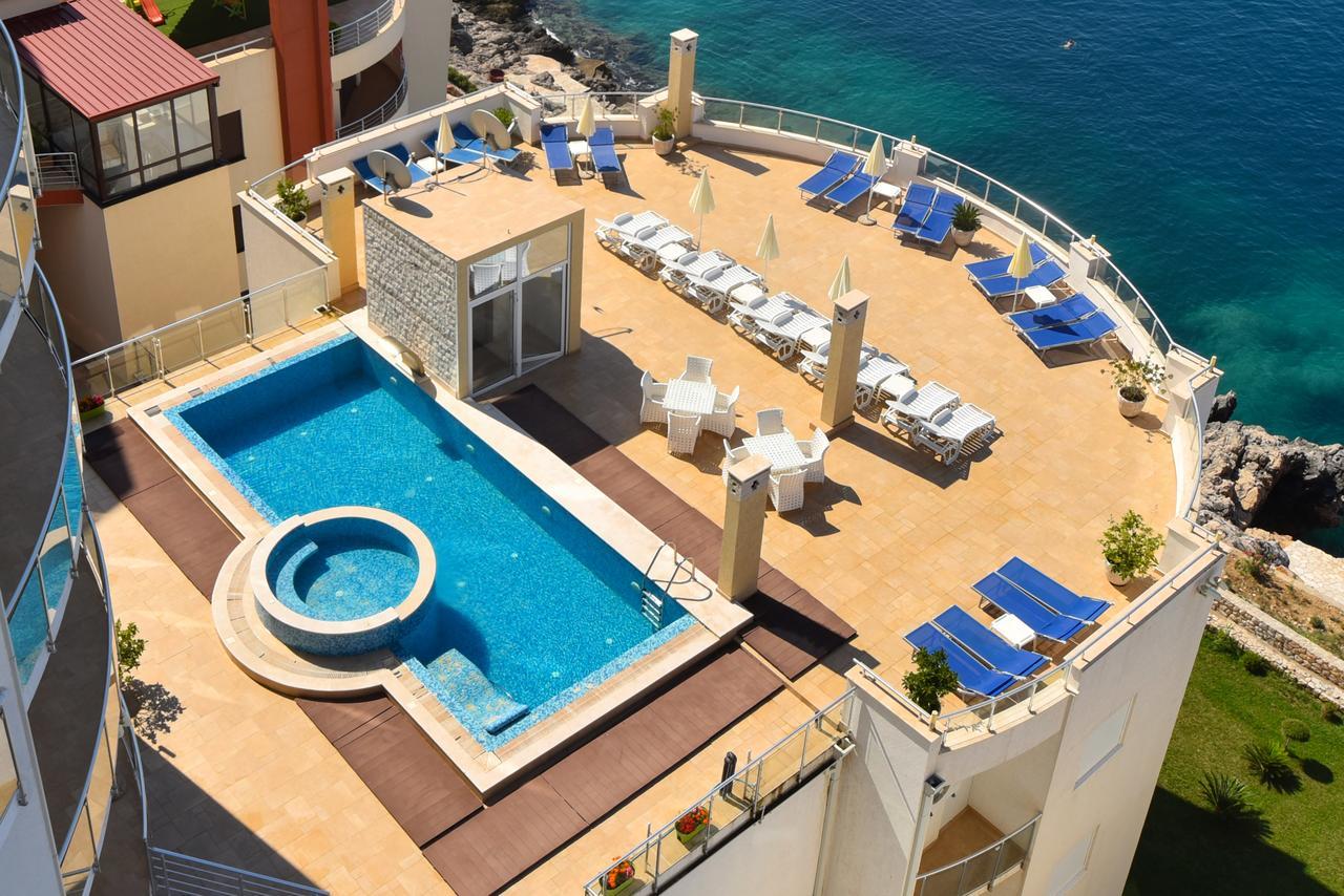 Sky Fort Apartments Dobra Voda Kültér fotó
