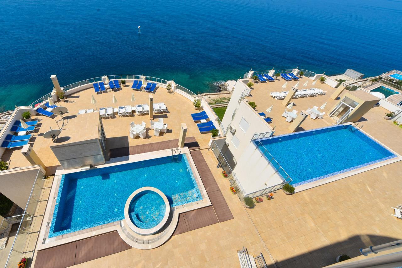 Sky Fort Apartments Dobra Voda Kültér fotó