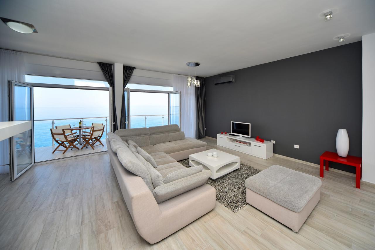 Sky Fort Apartments Dobra Voda Kültér fotó