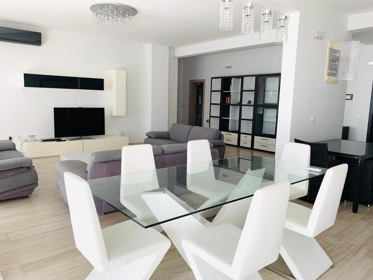Sky Fort Apartments Dobra Voda Kültér fotó